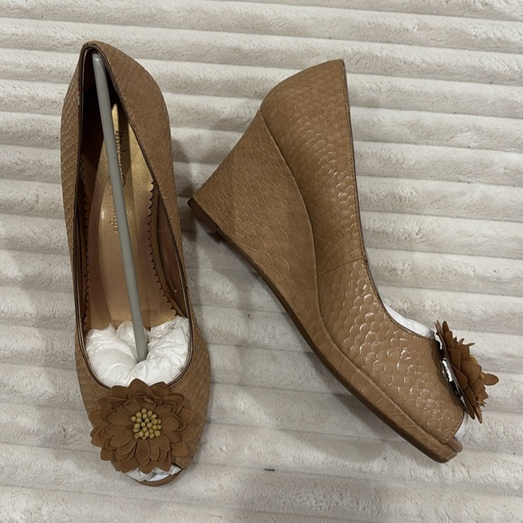 Lindsay Phillips Heels - Picture 3 of 8